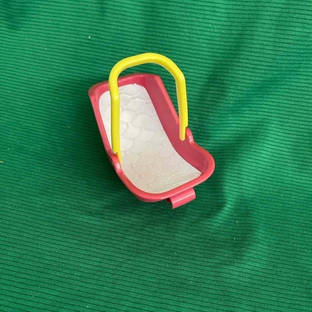Fisher Price Loving Family Dream Dollhouse Pink Baby Girl Doll Carrier Seat